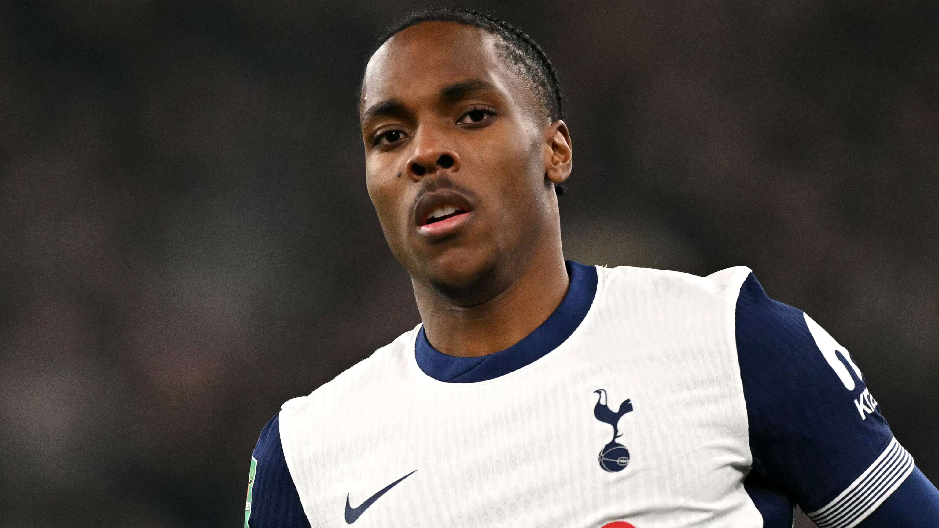 背后都有球 背后都有球